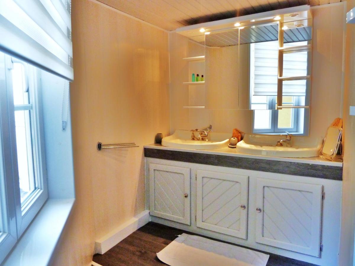 Vaste Appartement, Lumineux, 8 Couchages Eaux-Bonnes Luaran gambar